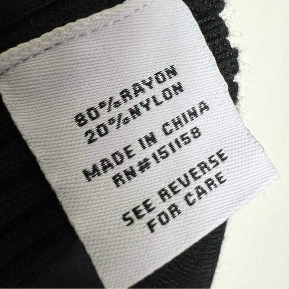 525 America black v neck stretchy sweater size XL NWT - Picture 5 of 6